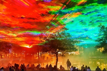 Céu de Uberlândia vai brilhar como uma aurora boreal com o Cerrado Mapping Festival